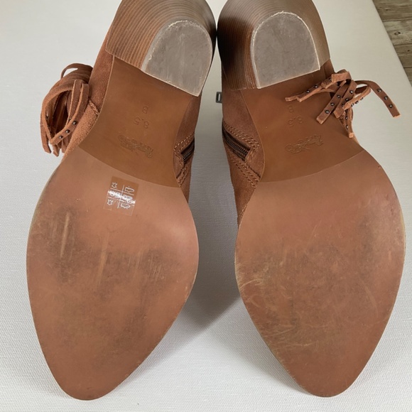 Coach Westyn Saddle Suede Fringe Western Boho short booties 8.5 - Picture 6 of 12